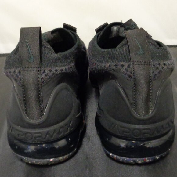 Brand New Nike Air Vapormax 2021 FK Boy's shoes. Black. New In Box F53 - Picture 6 of 6